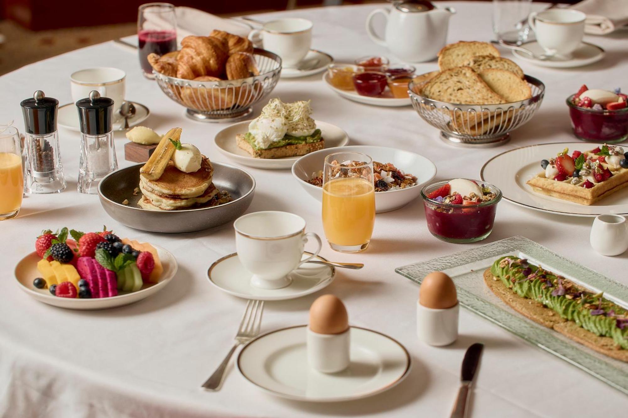 Park Hyatt Melbourne Ξενοδοχείο Εξωτερικό φωτογραφία A breakfast table at the Ritz