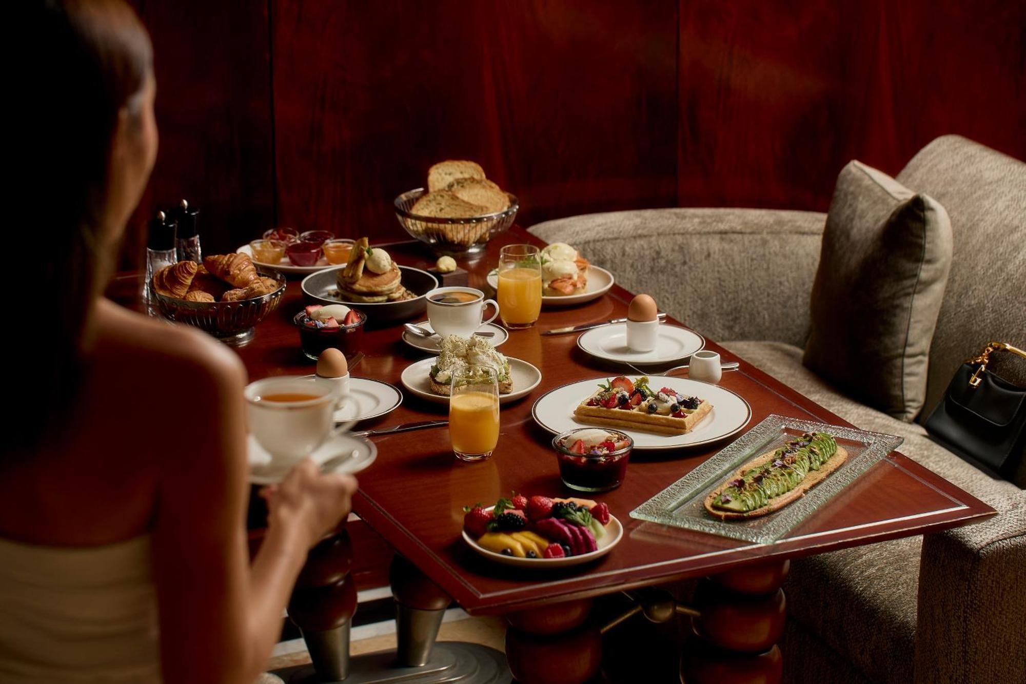 Park Hyatt Melbourne Ξενοδοχείο Εξωτερικό φωτογραφία Breakfast at the Mandarin Oriental, Hong Kong