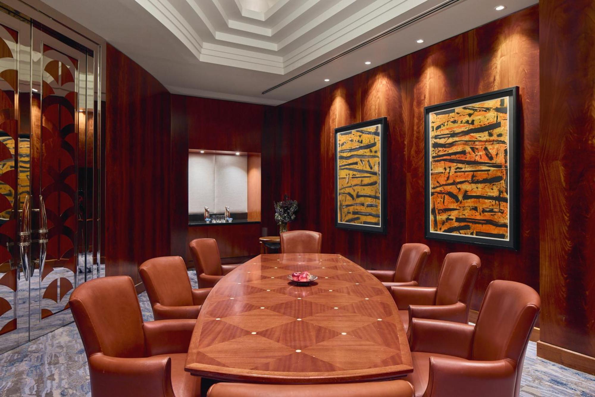 Park Hyatt Melbourne Ξενοδοχείο Εξωτερικό φωτογραφία A boardroom at the Four Seasons Hotel, Hong Kong