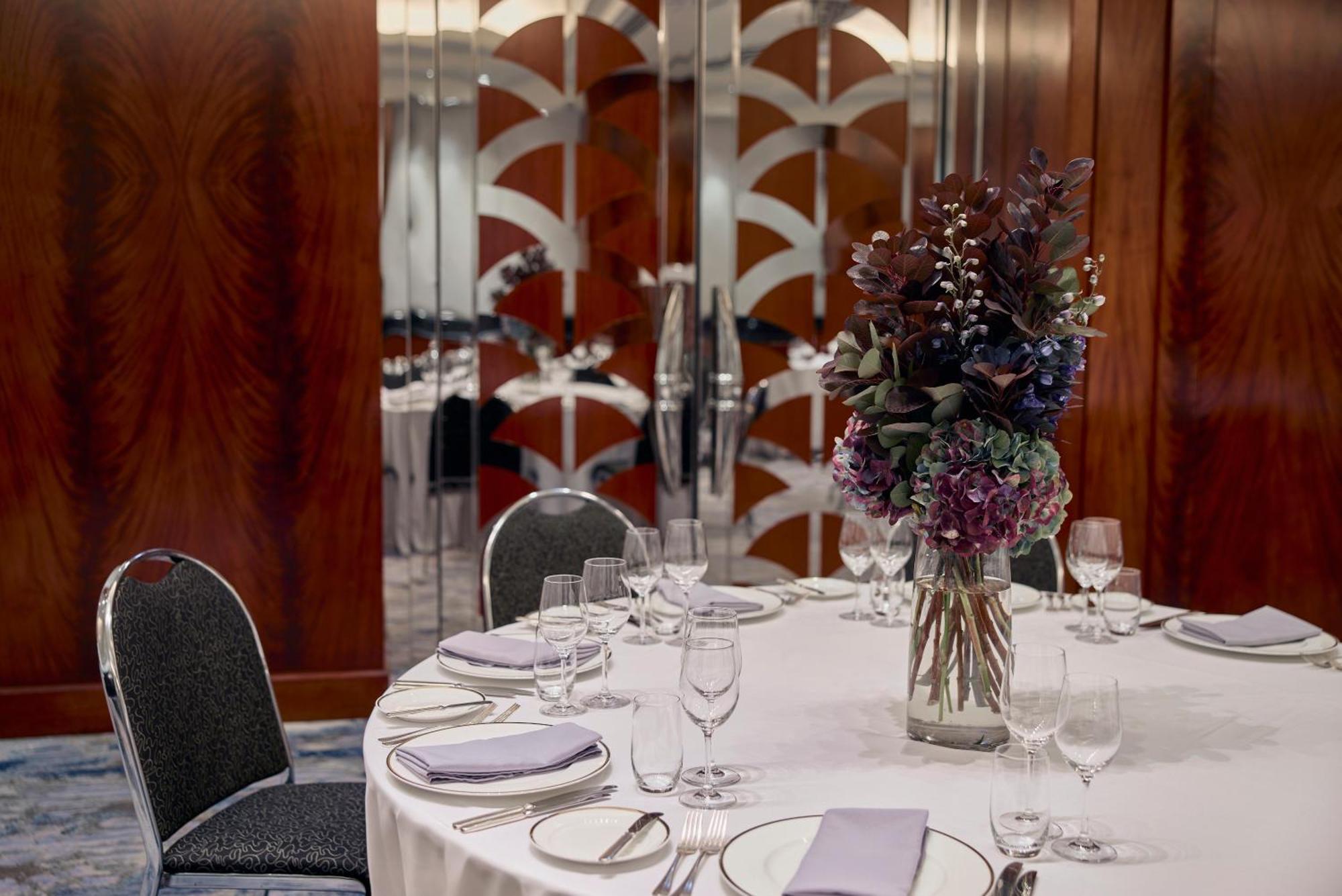 Park Hyatt Melbourne Ξενοδοχείο Εξωτερικό φωτογραφία The interior of the restaurant